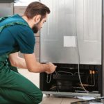 Tủ lạnh bị rò điện? Nguyên nhân và cách khắc phục