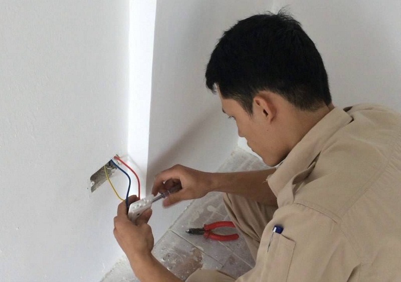 thay thế công tắc điện tại nhà